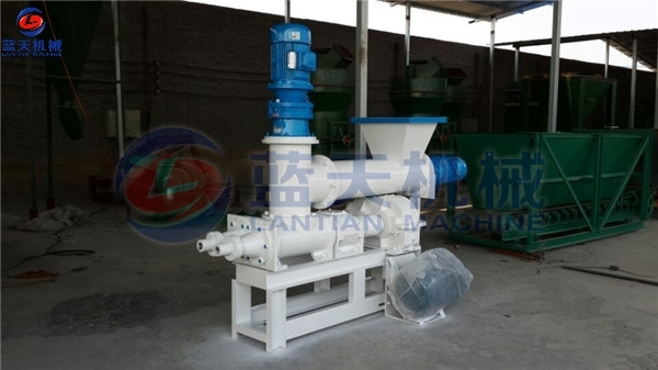 Charcoal Extruder
