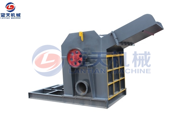 Sawdust Crusher Machine