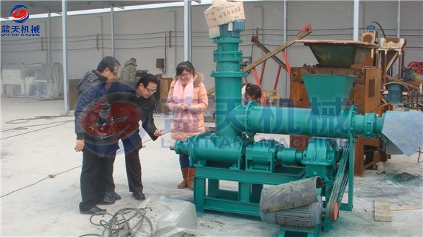 Wood Charcoal Extruder Machine