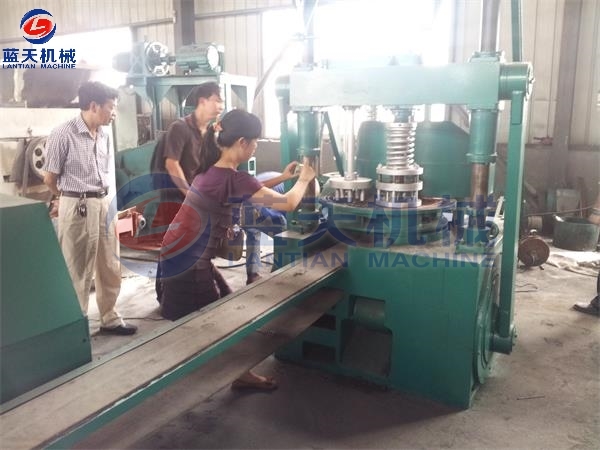 Customers Site of BBQ Charcoal Briquette Machine
