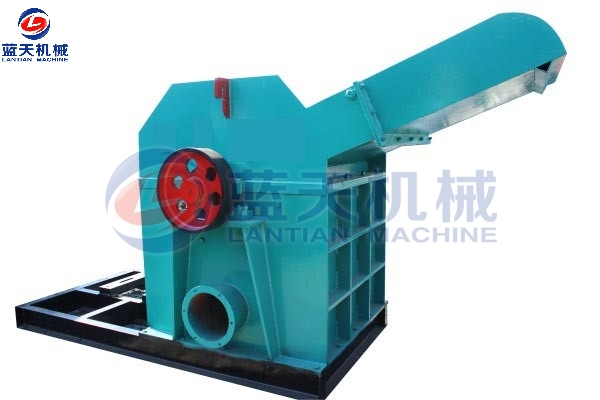 Sawdust Crusher Machine