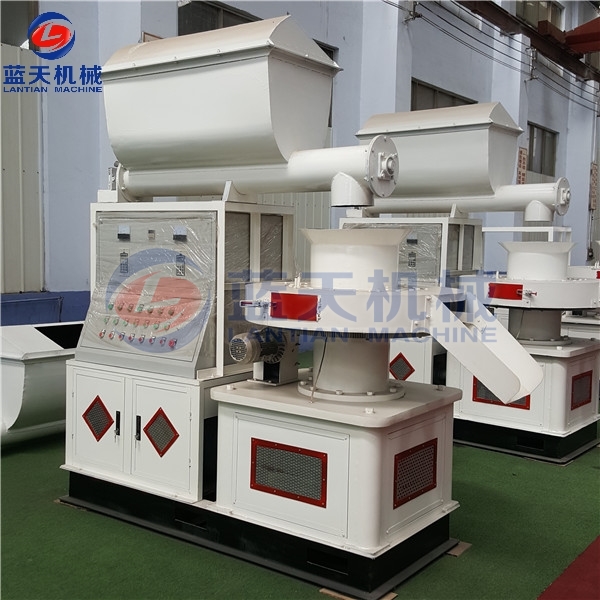 Customers Site of Wood Sawdust Pellet Machine