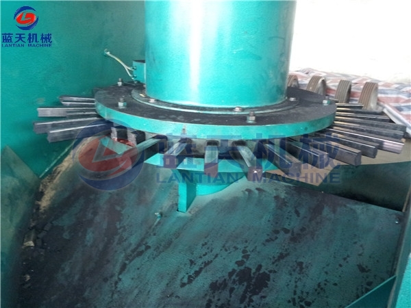 Leaf Briquette Making Machine