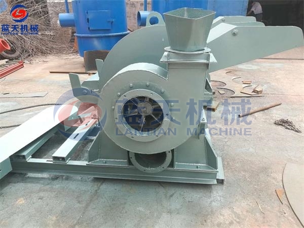 Wood Sawdust Crusher Machine